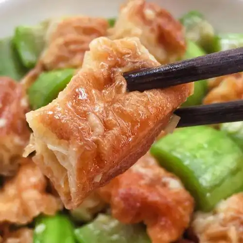 丝瓜炒老油条,夏季必吃清热祛暑