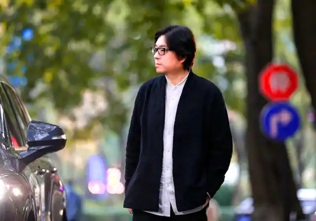 51岁高晓松26天减肥26斤有下颌线了?早餐菜单曝光五个包子三碗粥