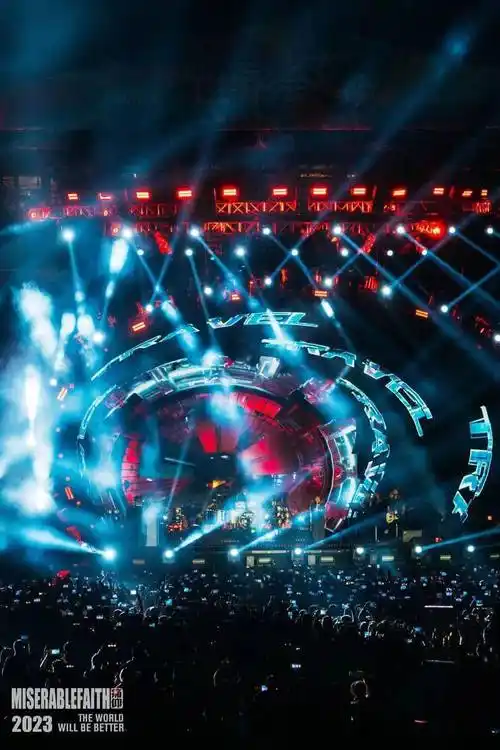 痛仰「世界会变好」户外巡回演唱会:三场万人狂欢,五小时纵情狂歌!