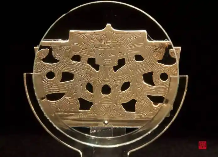 的d型牌饰局部有线切割痕迹的大型玉料良渚文化玉器的一般生产过程为