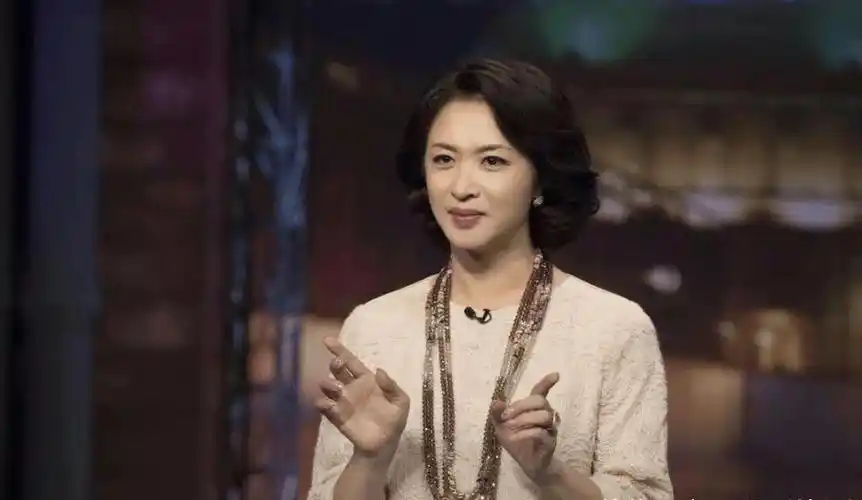 23岁娶妻28岁变性38岁嫁人妇52岁的金星又曝新情况