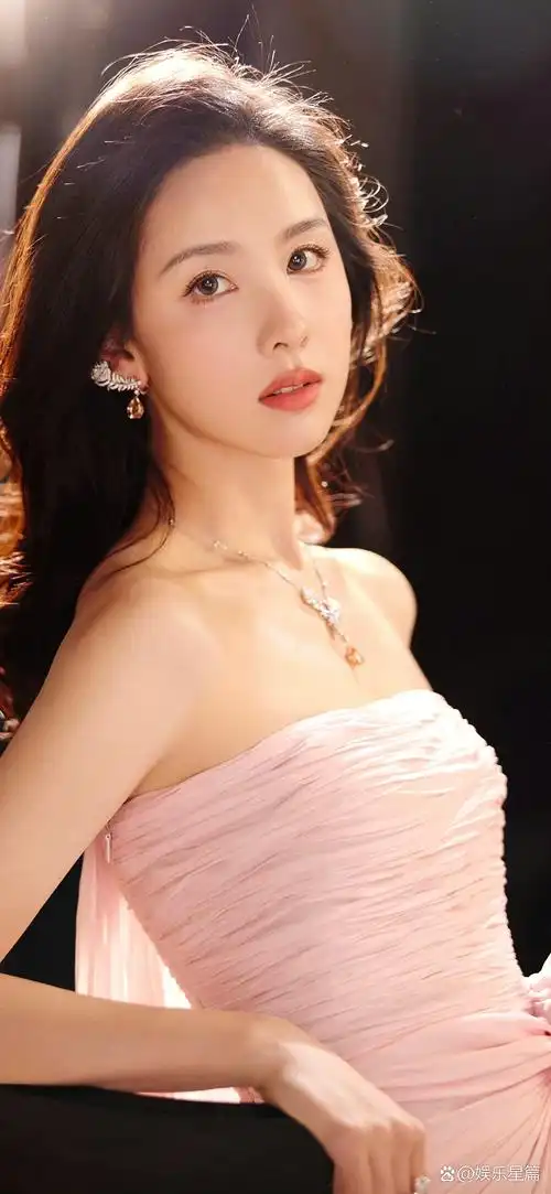 陈都灵# 粉色公主裙#陈都灵# 676767