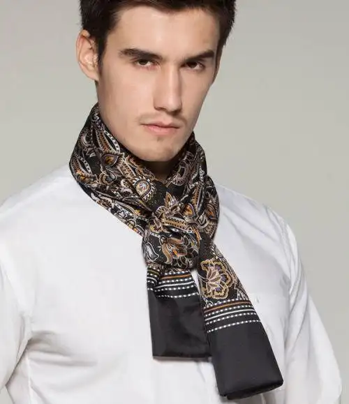 丝巾的男士系法