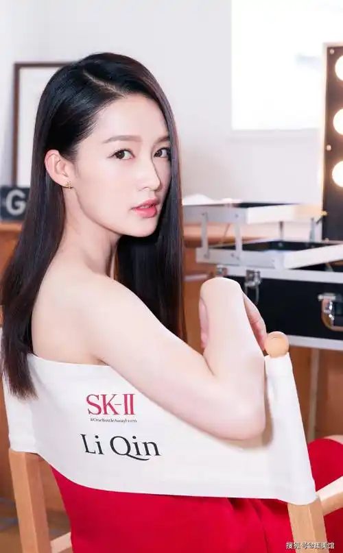 总的来说,李沁是一位备受喜爱和尊敬的中国女演员.