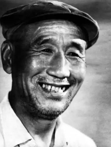 《卢肖宇》五(2)班 劳动楷模