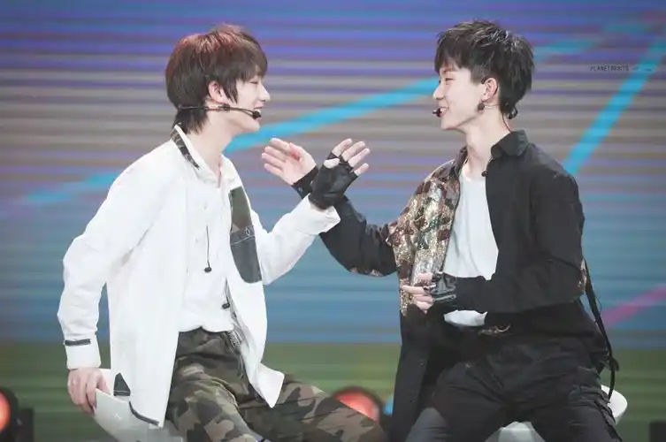 马丁/祺鑫 图源水印. - 堆糖,美图壁纸兴趣社区