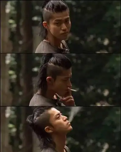 小栗旬#可是说实话,长发想要好看,对于脸也是个不小的考验,下面小编