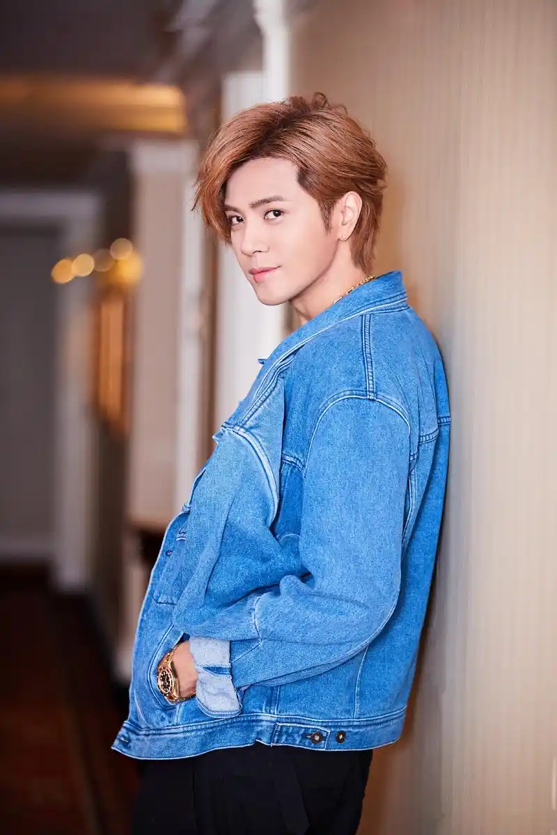 罗志祥黑凤梨 今晚八点这就是多唱播出,家人们一定要准时收看,见证修