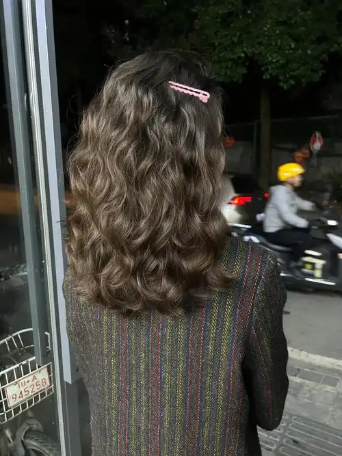 大无语事件.烫完的头发尽然是这样 蛋卷烫