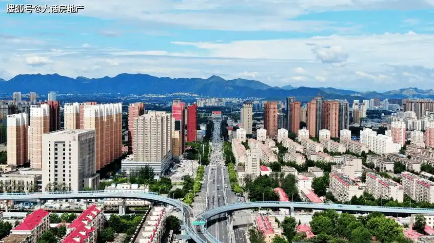 上调房贷利率就能拯救房地产市场