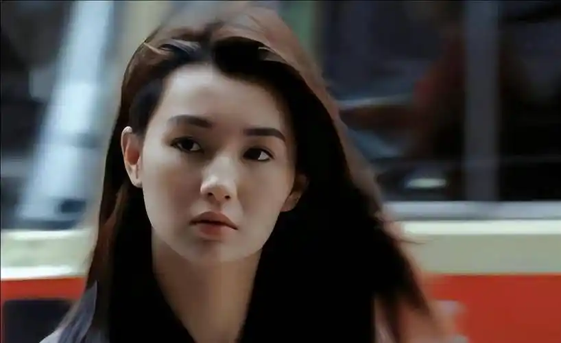 可见,这部电影《旺角卡门》是张曼玉提升演技的转折点,也是他摆脱观众