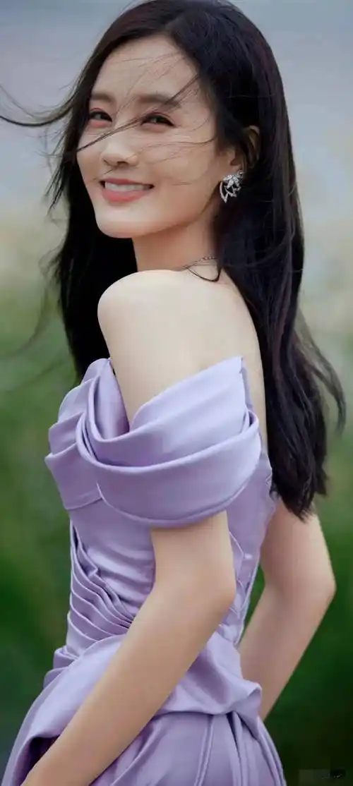 狂飙带火了李一桐