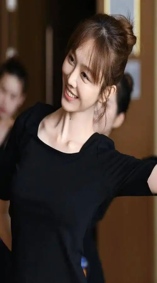 演员姜妍是哪里人(姜妍个人资料图片简介)(图29)