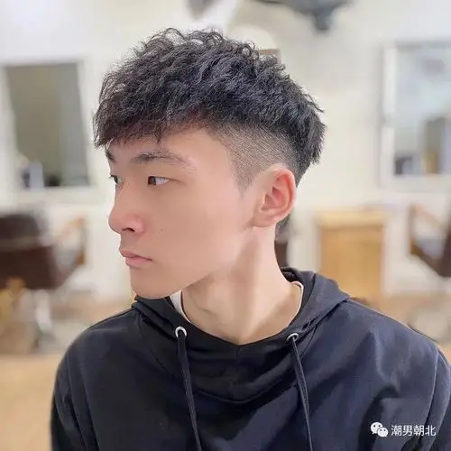 第2款:锡纸烫发型