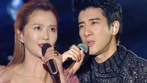 王力宏携手谭维维合唱《缘分一道桥》,这声音真的百听不腻