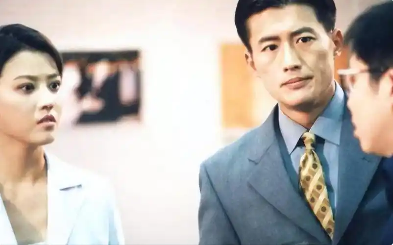 回顾王玲:嫁给二婚离异的高曙光,在他52岁时圆了他生儿子的美梦