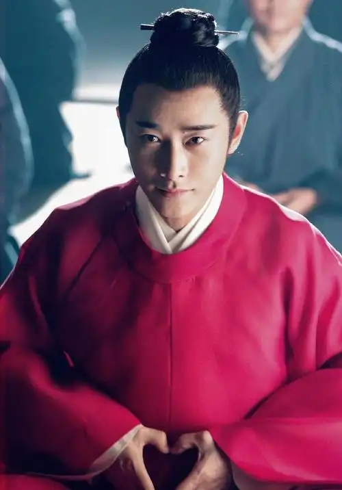 唐嫣罗晋星盘分析(个人星盘婚姻分析)