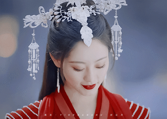 祝绪丹 | 封尘月