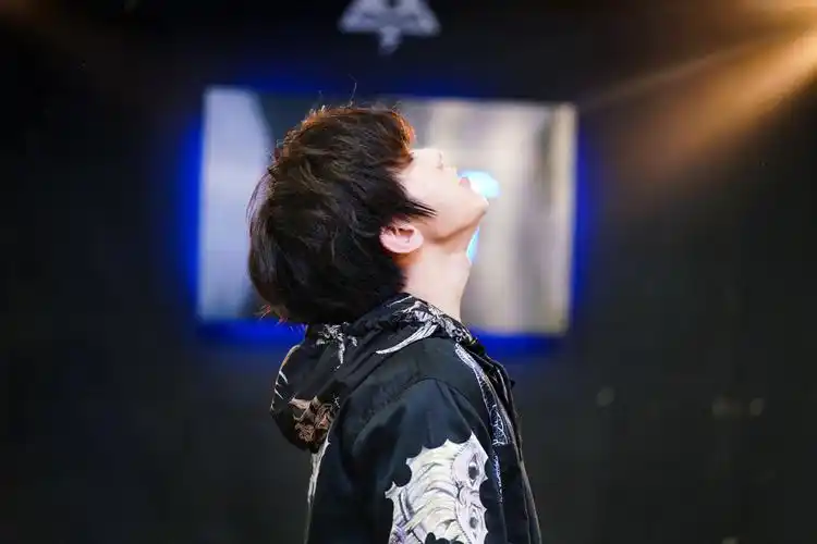 蔡徐坤 - 堆糖,美图壁纸兴趣社区