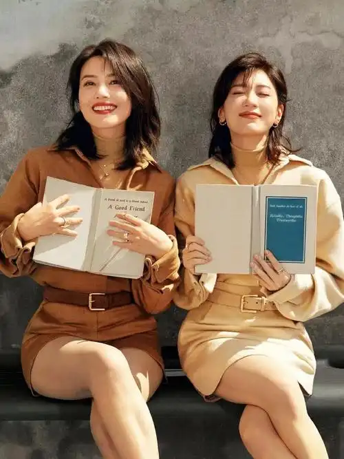 44岁高圆圆和49岁贾静雯合体拍美拉德大片!终于见识了真正高级感