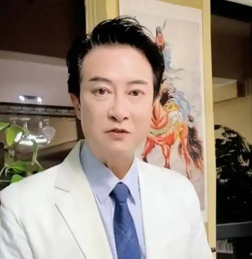 面部浮肿唇色发白,已定居广东生活_刘锡明_发展_视频