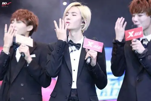 王一博白牡丹 - 堆糖,美图壁纸兴趣社区