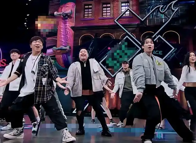 47岁黄渤跳舞太灵活!穿着时髦打扮精致,尽挑战各种专业舞蹈动作