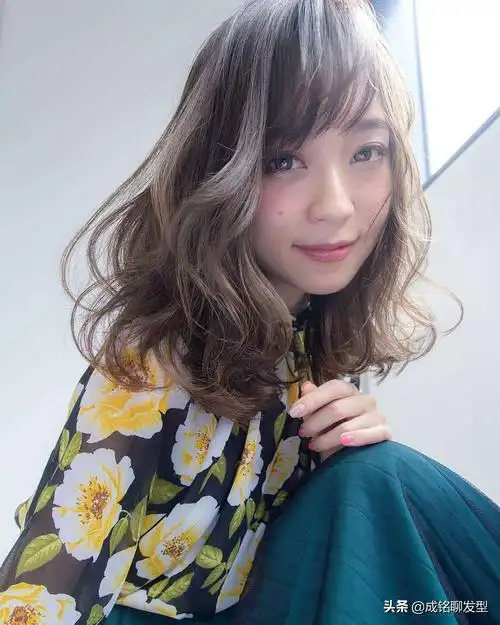 适合圆脸型女生的12款发型,简约洋气减龄还瘦脸,秒变优雅时髦精