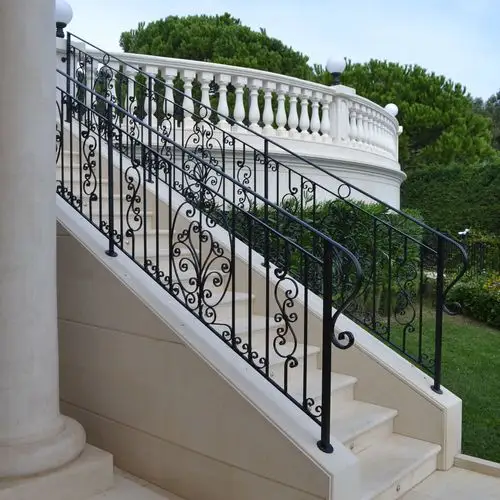 锻铁护栏 / 带栏杆 / 户外 / 用于楼梯
