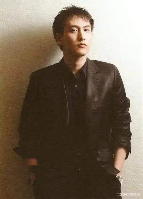 汤珈铖隐形富豪,父亲留给他上海133套豪宅,轻松跻身百亿富豪