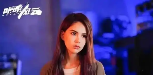 "洋娃娃"昆凌:16岁离开初恋,嫁大14岁周杰伦,结婚多年赔10个亿 - 知乎