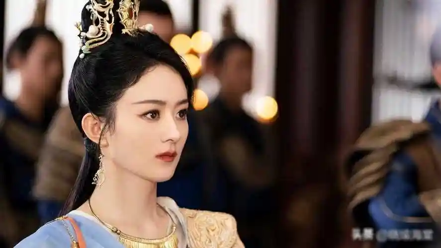 终于有女主晕倒不凹造型了!赵丽颖带来教科书式演技,无美感但真