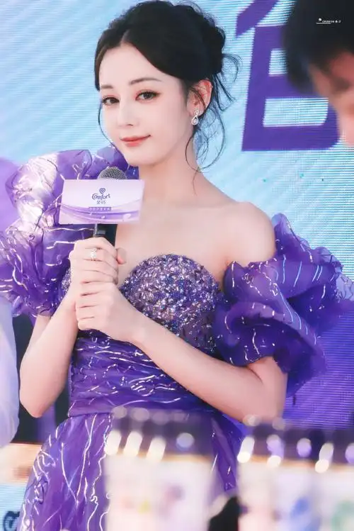 迪丽热巴紫罗兰公主