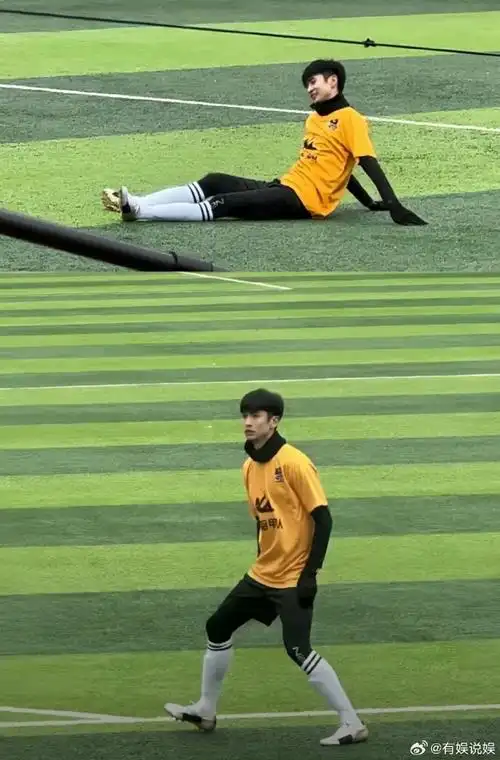 内娱火一个张云龙怎么了##张云龙五哈踢足球路透