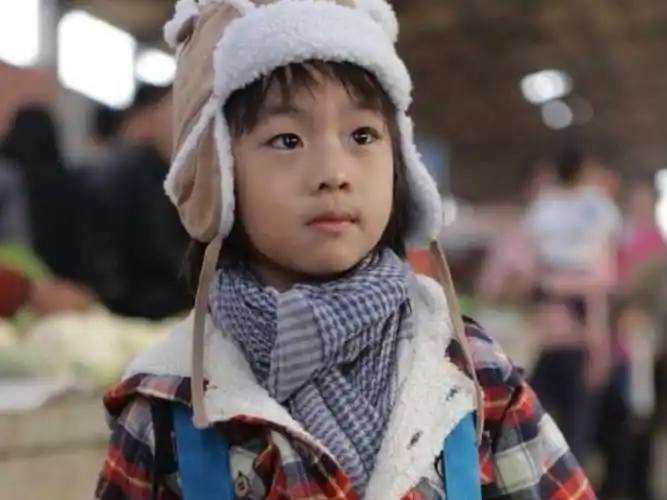 有种整容叫kimi长大看清正脸后网友下一个蔡徐坤