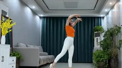 青青世界广场舞