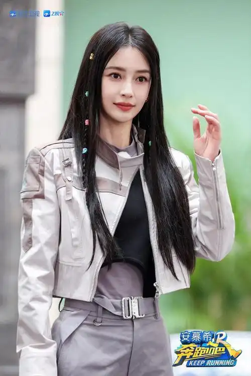 《奔跑吧》第十一季今晚开启"城市追击战"|杨颖|郑恺|韩庚|周深|成都