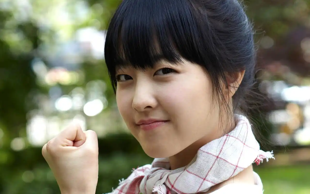 朴宝英国民妹妹高清壁纸