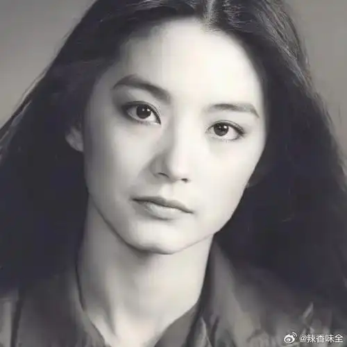 林青霞,年轻时的她,美得让人窒息.