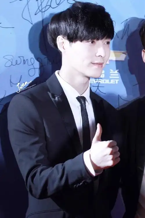 张艺兴 lay exo 2015.1.18