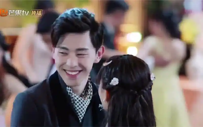 海棠邓伦笑容合集