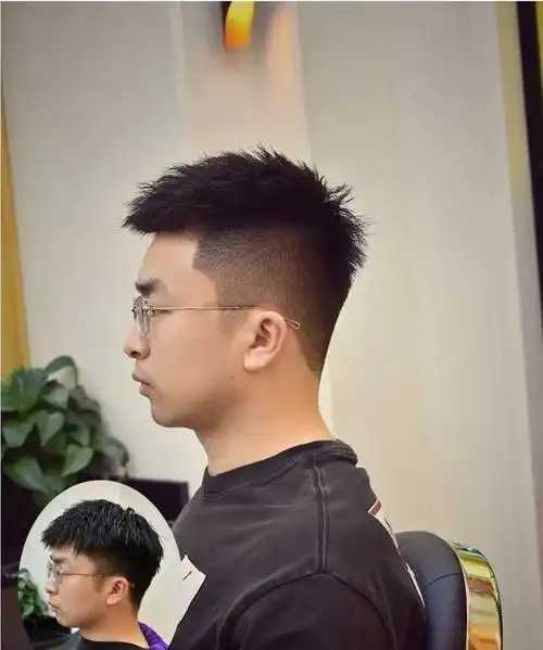 天热了男士发型怎么剪最火还是两侧铲短
