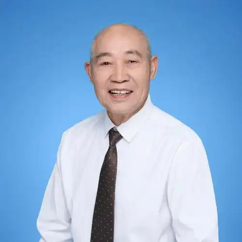 想给外公照个美美的证件照,在小红书上攻略了一下居然发现没有带老人