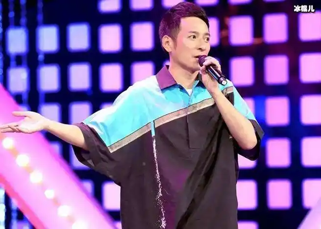 李维嘉李维嘉是从1999年开始主持快乐大本营的,主持经历那是相当丰富