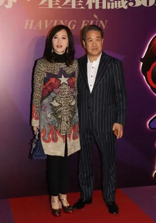 听老婆话会发达从负债影星到身家破亿他靠结婚逆袭了