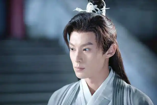 《遇龙》:没人能比尉迟龙炎更爱流萤,这三点谁能做得到?