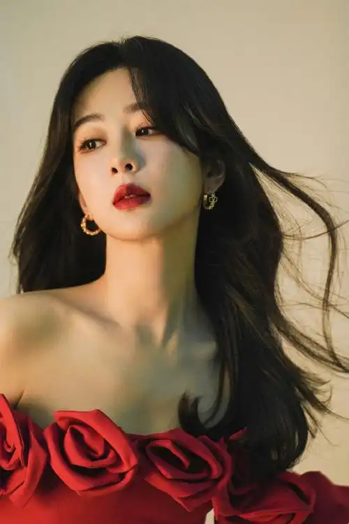 valentino品牌代言人杨紫##杨紫 华伦天奴