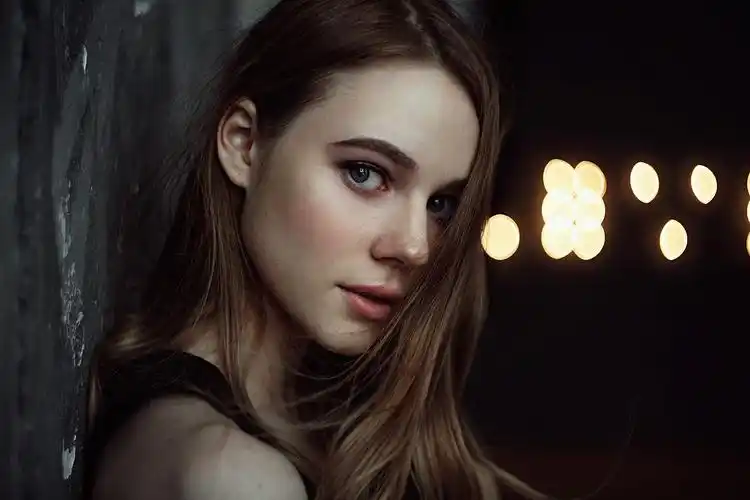 人物模特玛丽埃塔99尤什科娃美女人像看着你艺术设计摄影照片