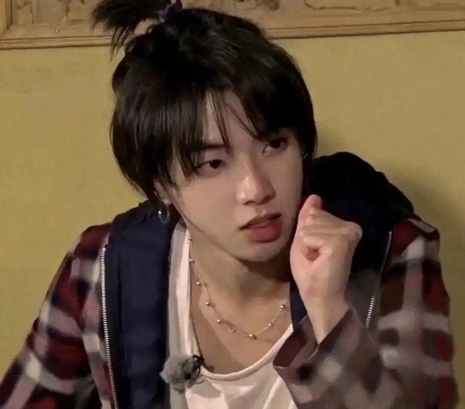 大哥的神仙照片#华晨宇 - 抖音