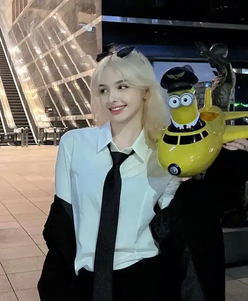 拽酷是不是比甜美更适合elina